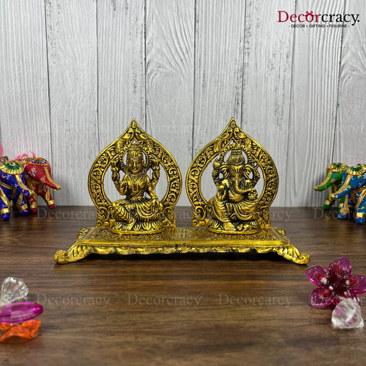 Shree Lakshmi Ganesh Paan Patta Metal golden