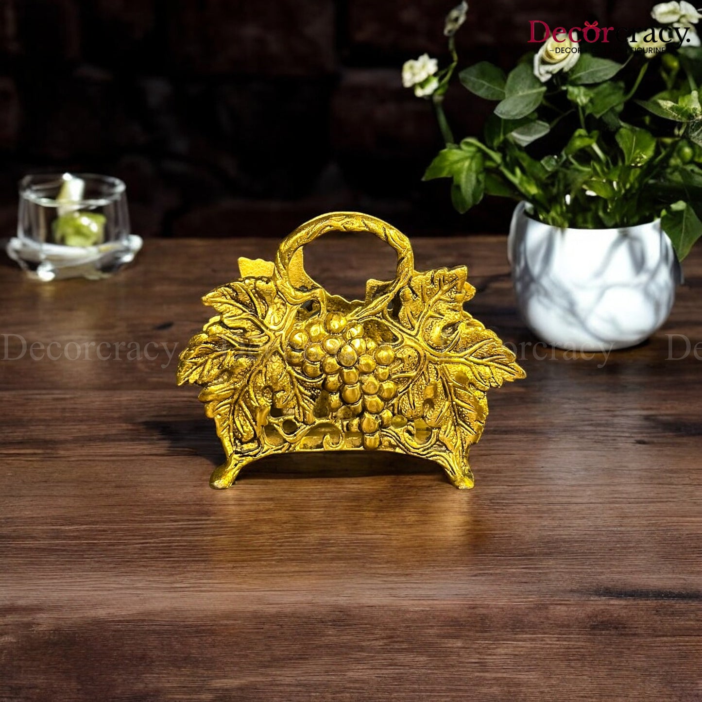 Tissue holder in Grape design Metal golden