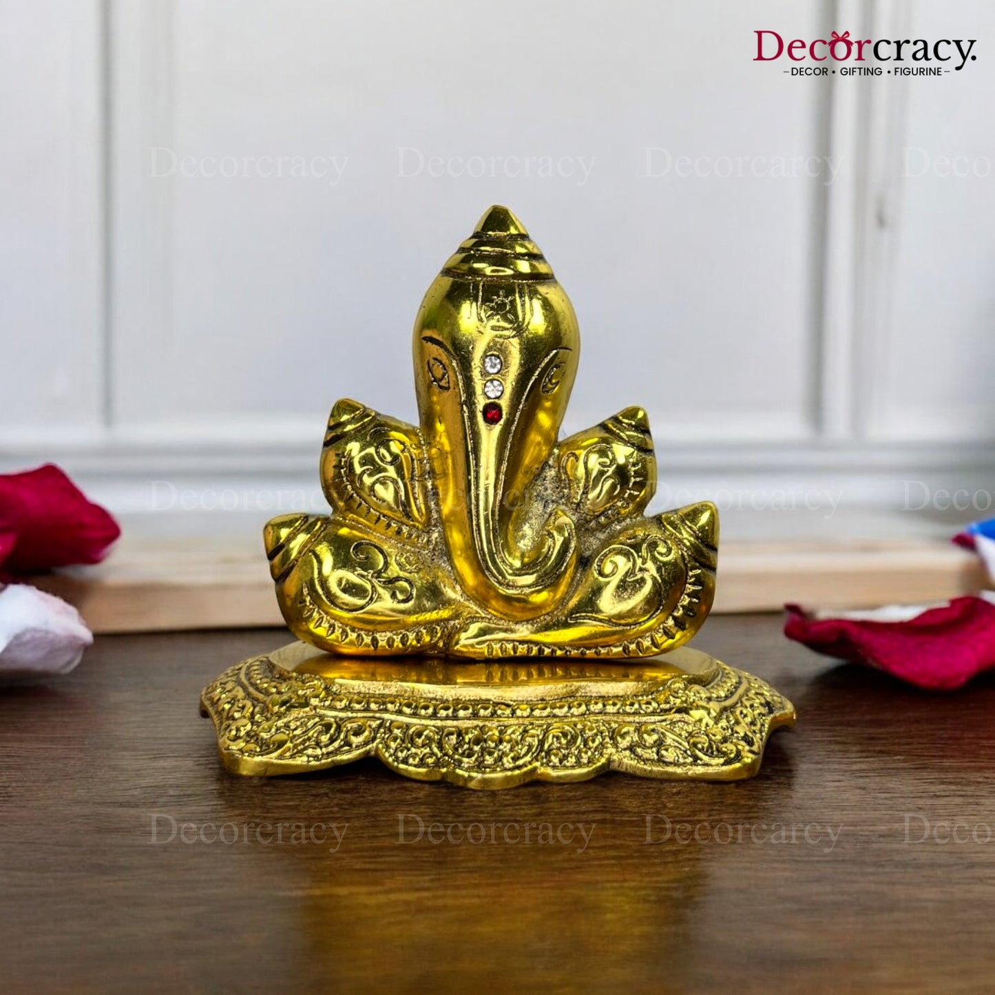 Shree Ganesh Om Shank Idol Metal golden
