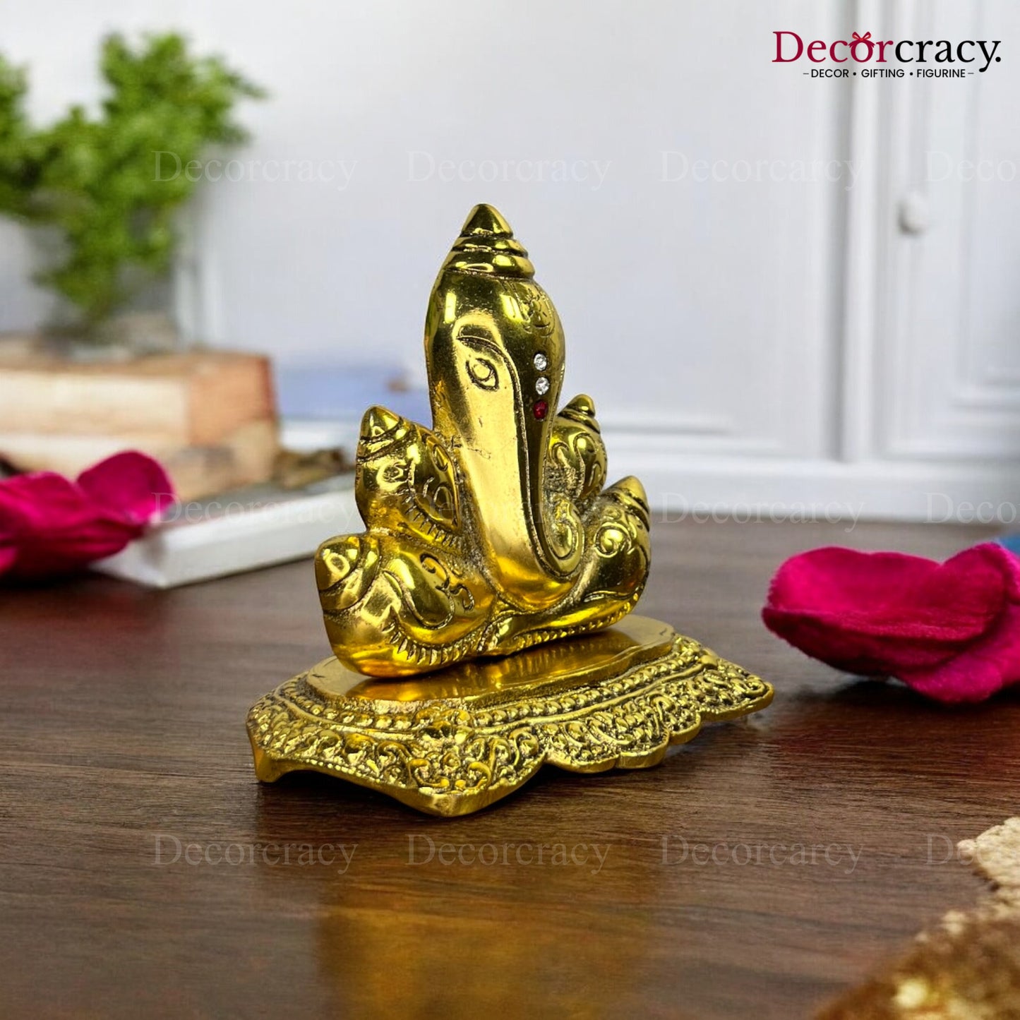 Shree Ganesh Om Shank Idol Metal golden