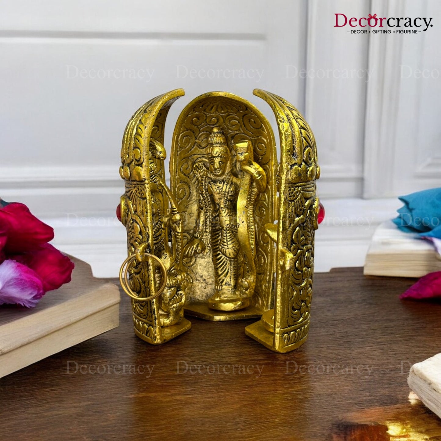 Shree Ram Darbar Round Folding Capsule Metal golden