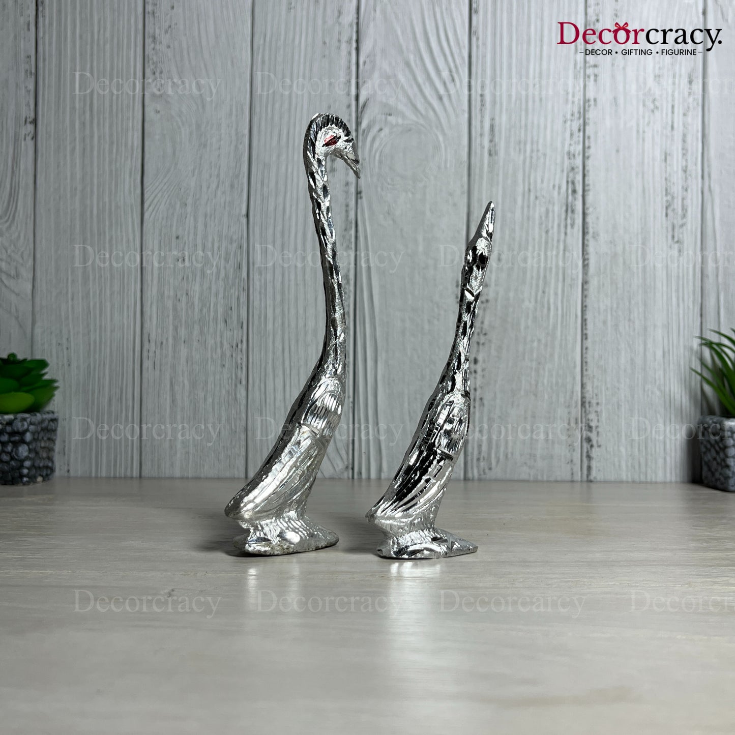 Silver Kissing Swan Couple Aluminium Metal Love Birds Romantic Home Décor
