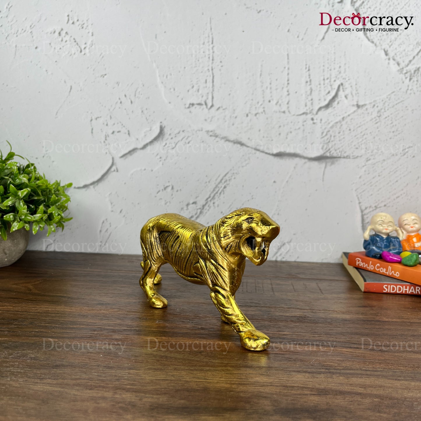 Lion Metal golden
