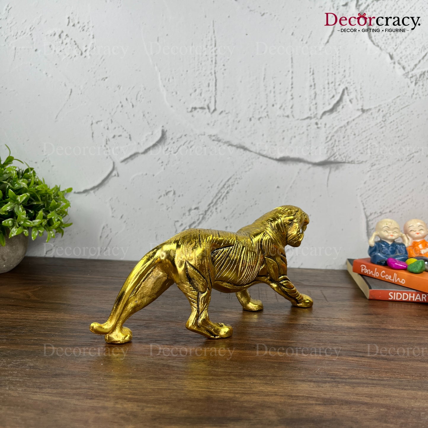 Lion Metal golden