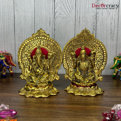 Shree Lakshmi Ganesh Lotus Metal golden