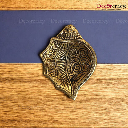 Shank Deepak Metal golden