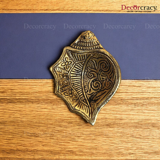 Shank Deepak Metal golden