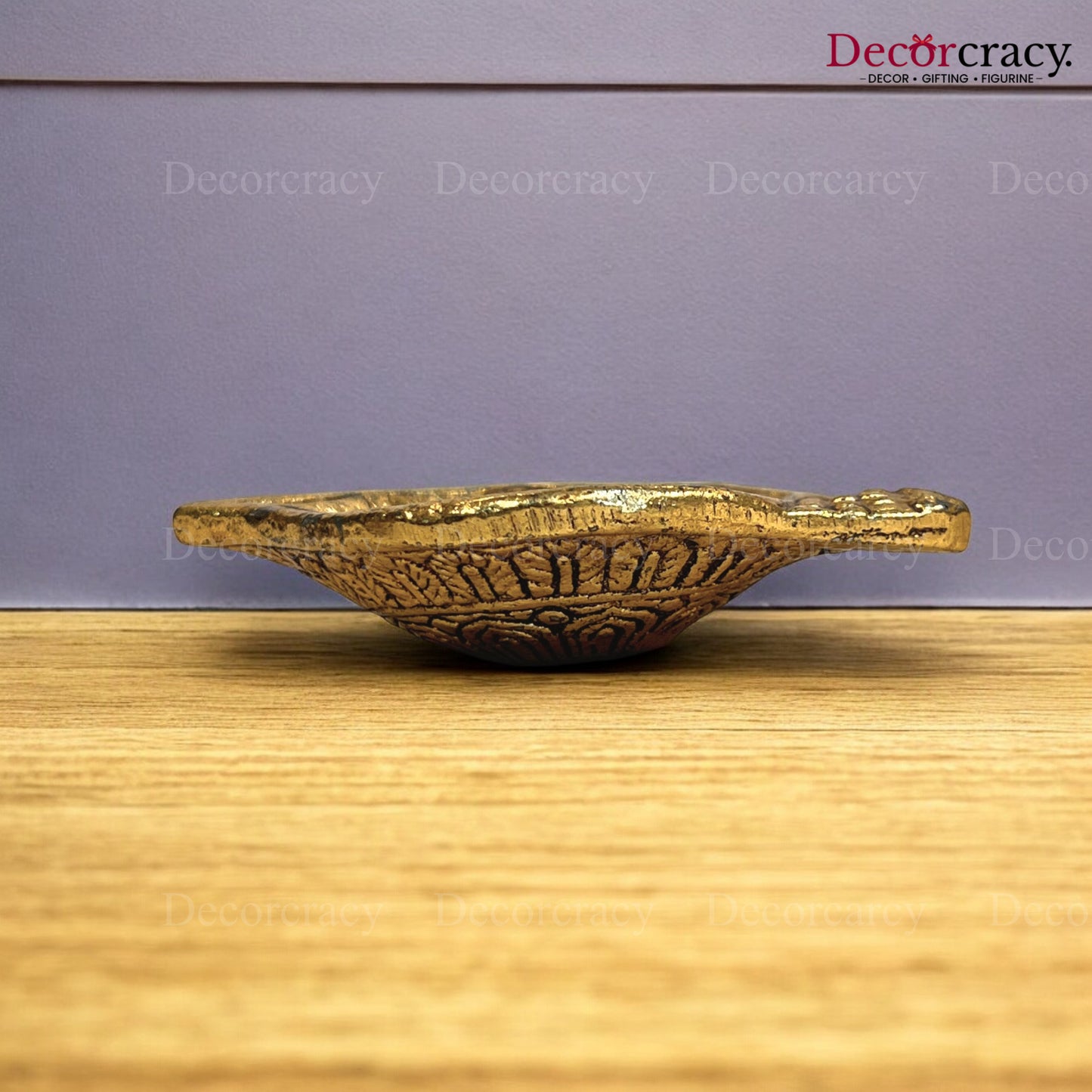 Shank Deepak Metal golden