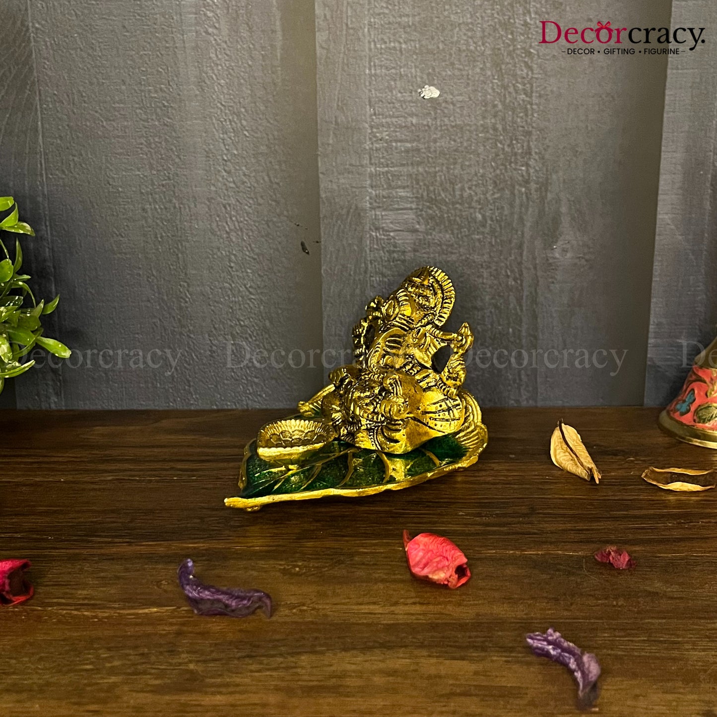 Shree Ganesh Diya Deepak on Green Leaf patta ganesh Metal golden