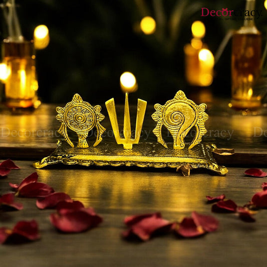 Shanku Chakra Namam Showpiece Metal golden