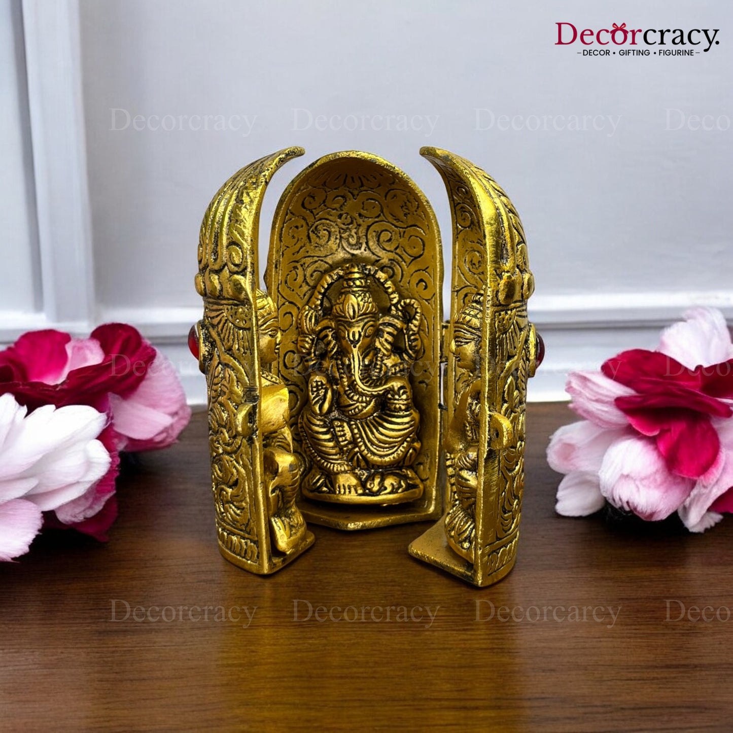 Shree Lakshami Ganesh Saraswati Round Folding Capsule Metal golden