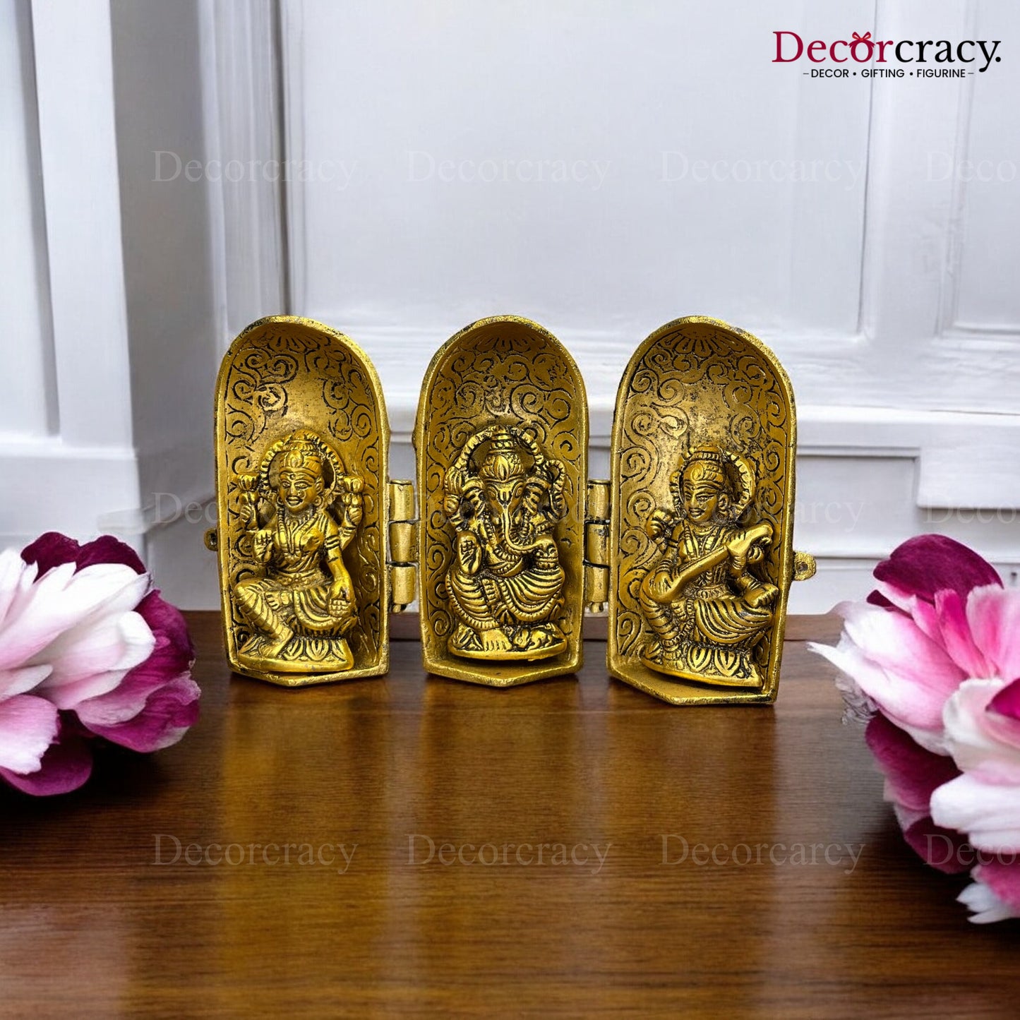 Shree Lakshami Ganesh Saraswati Round Folding Capsule Metal golden