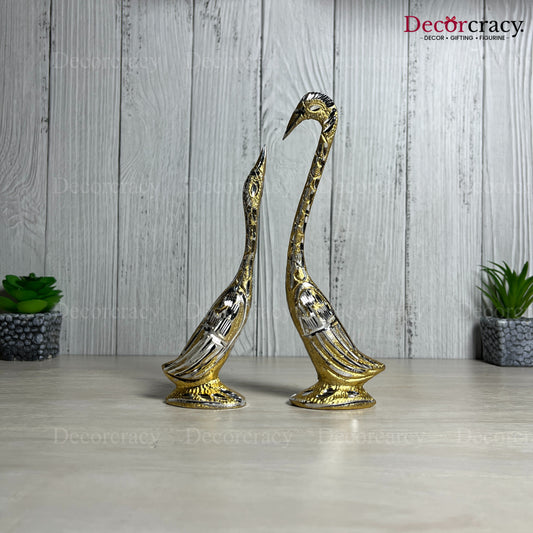 Golden Kissing Swan Couple Aluminium Metal Love Birds Romantic Home Décor