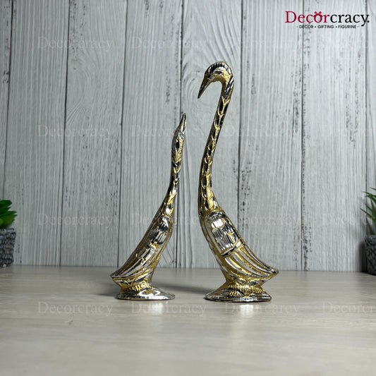 Golden Kissing Swan Couple Aluminium Metal Love Birds Romantic Home Décor8"