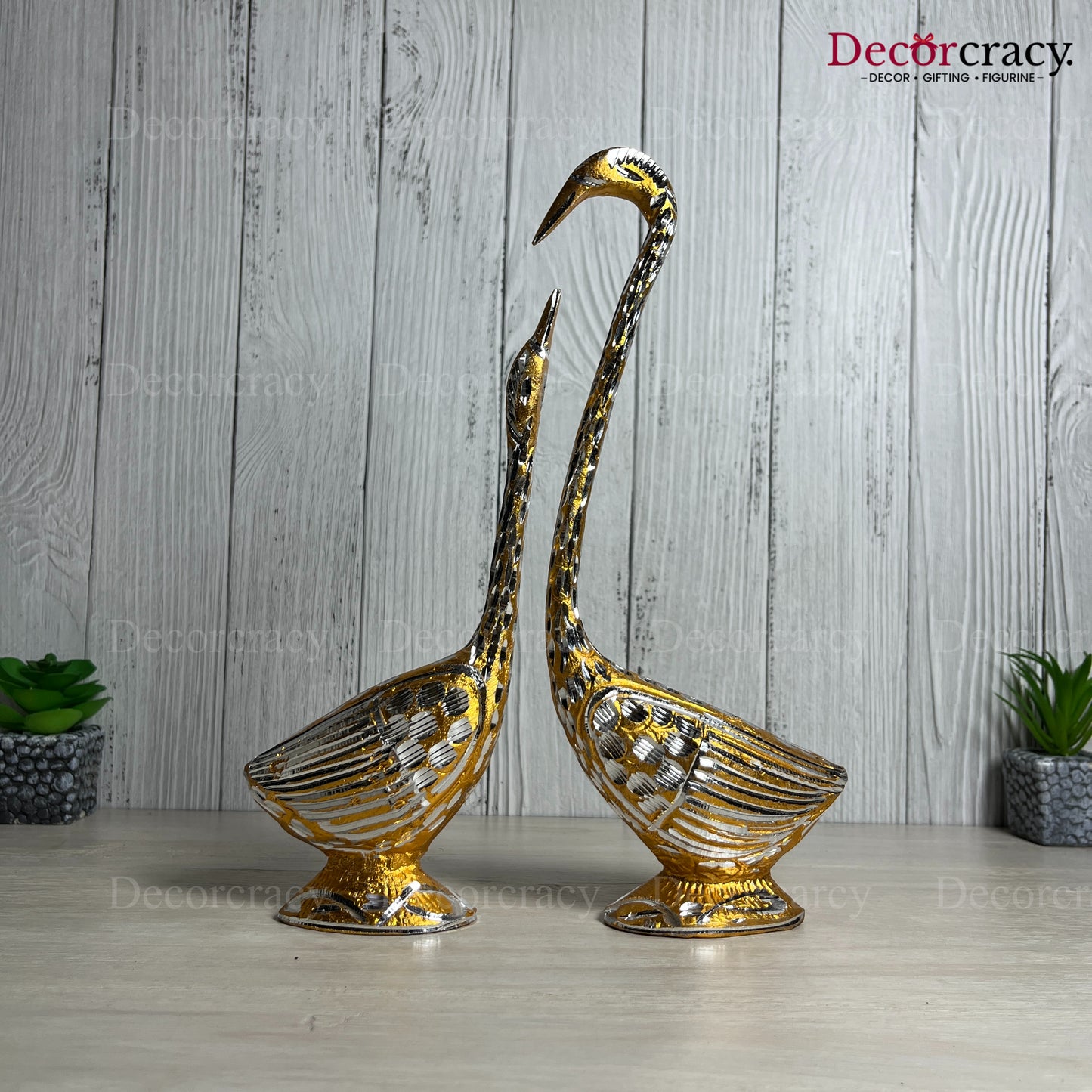 Golden Kissing Swan Couple Aluminium Metal Love Birds Romantic Home Décor11"