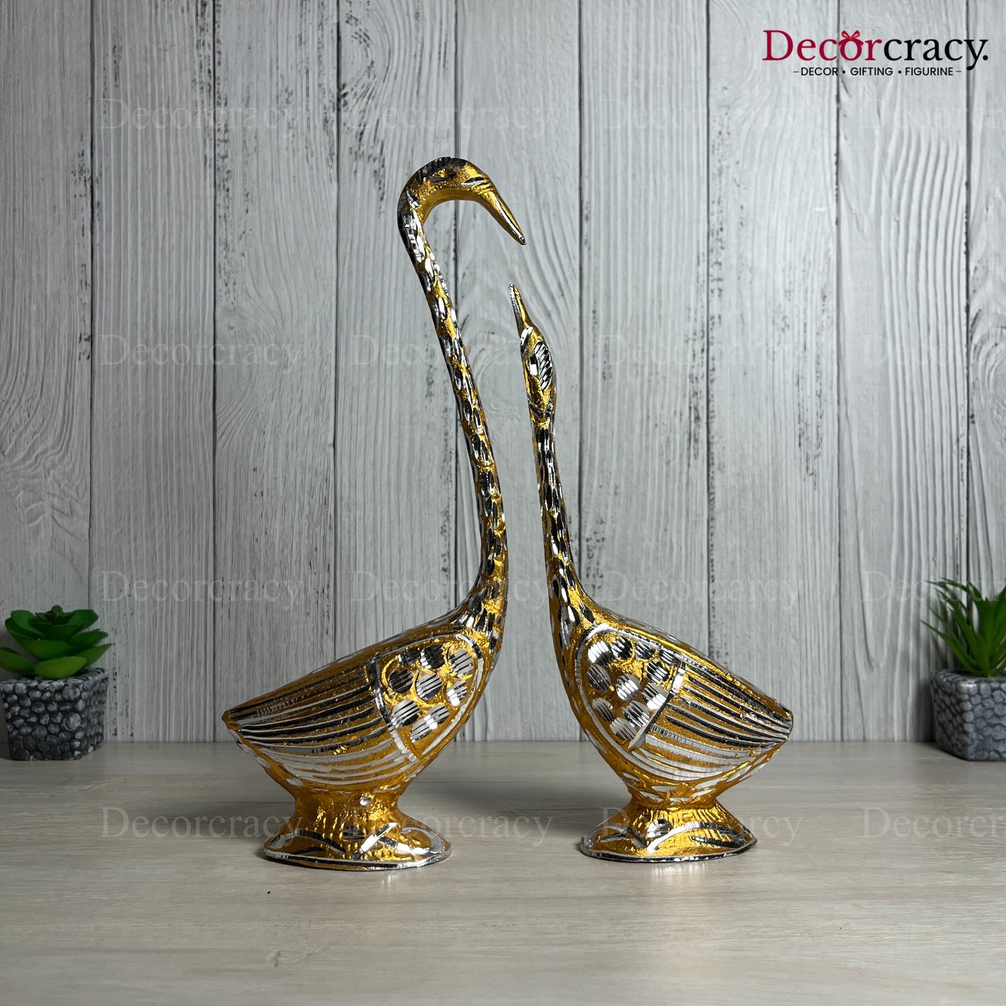 Golden Kissing Swan Couple Aluminium Metal Love Birds Romantic Home Décor11"