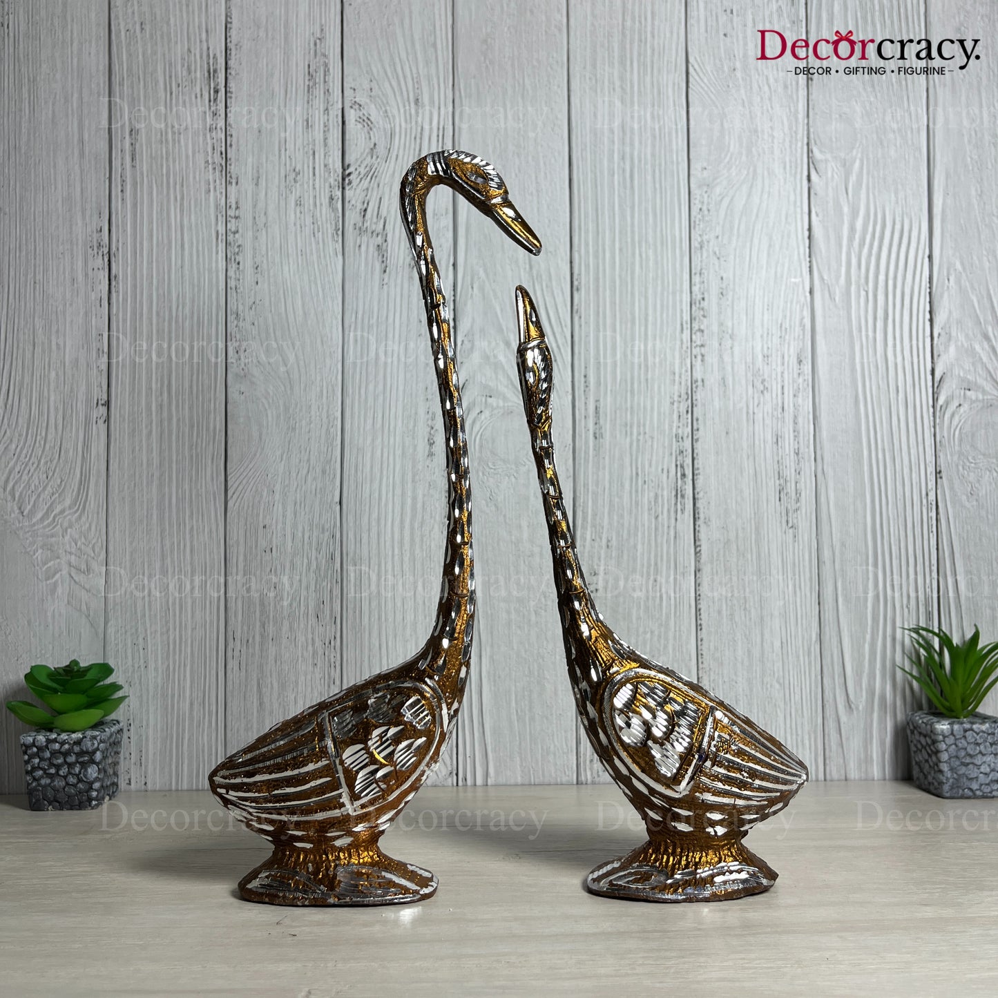 Dark Brown Kissing Swan Couple Aluminium Metal Love Birds Romantic Home Décor