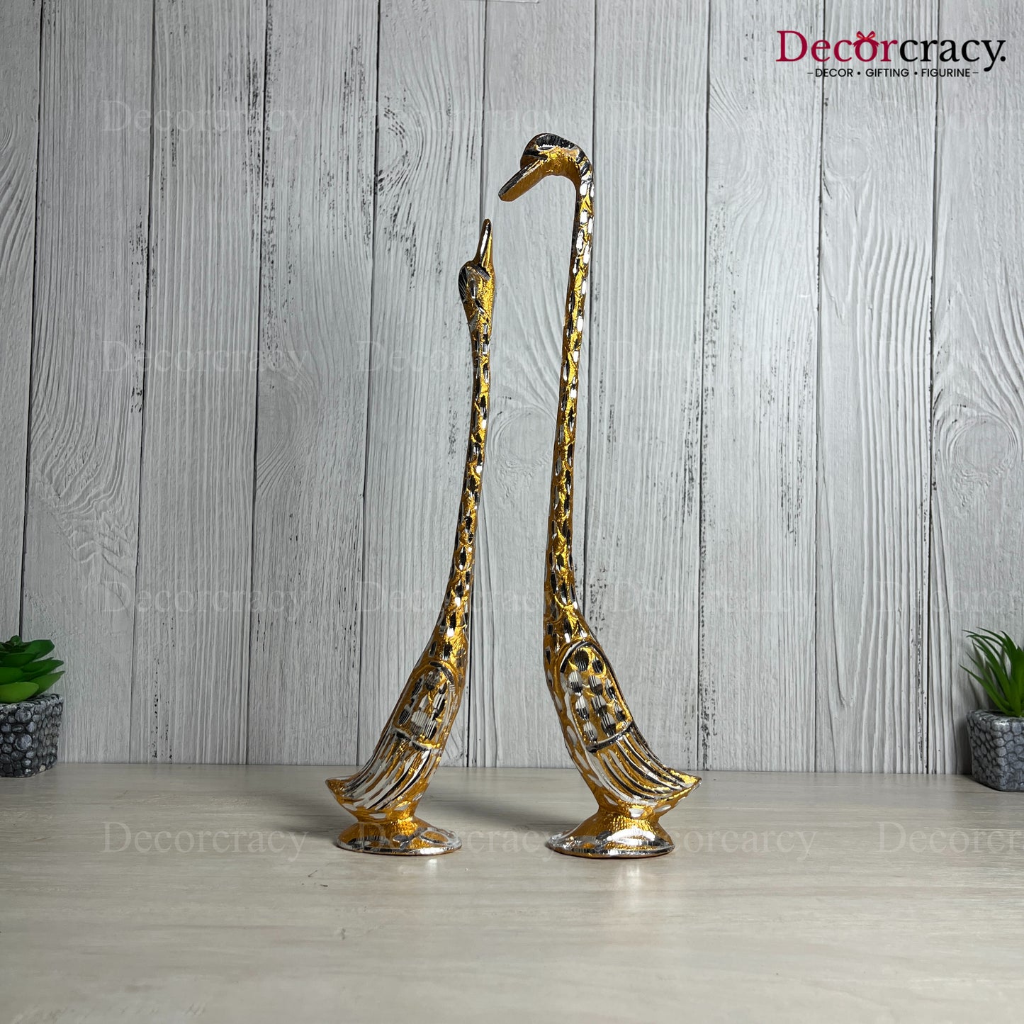 Golden Kissing Swan Couple Aluminium Metal Love Birds Romantic Home Décor14"