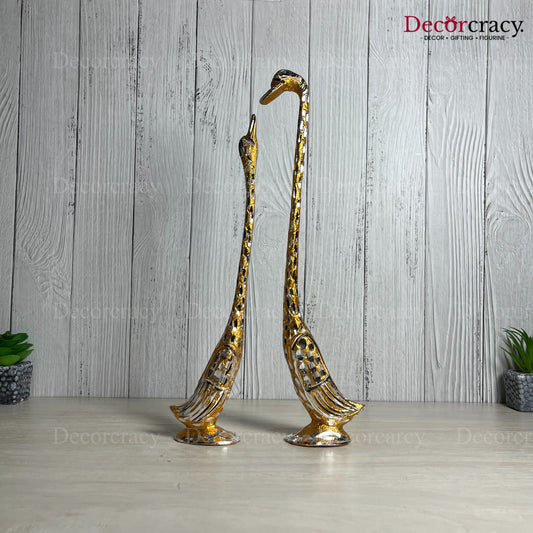 Golden Kissing Swan Couple Aluminium Metal Love Birds Romantic Home Décor14"