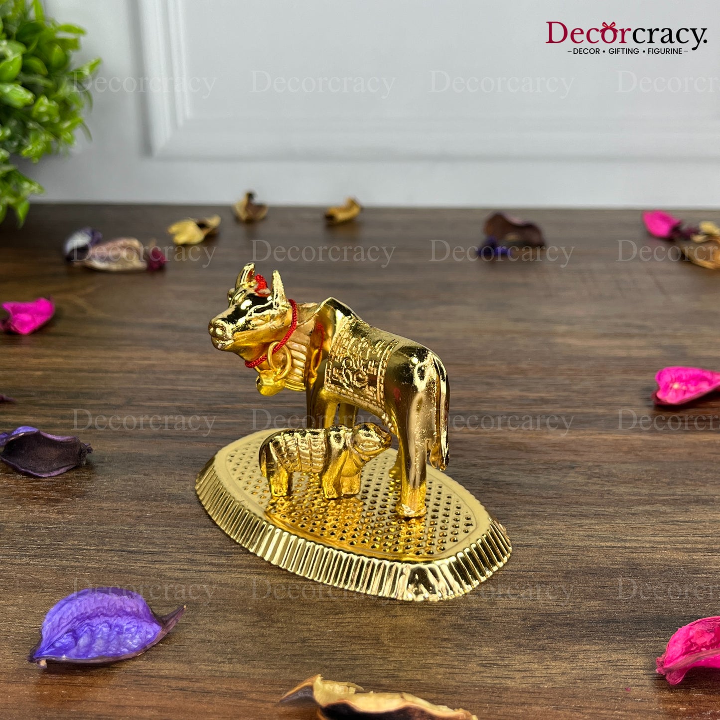 Kaamdhenu Guy SP Laxmi Ganesh incarved Metal golden
